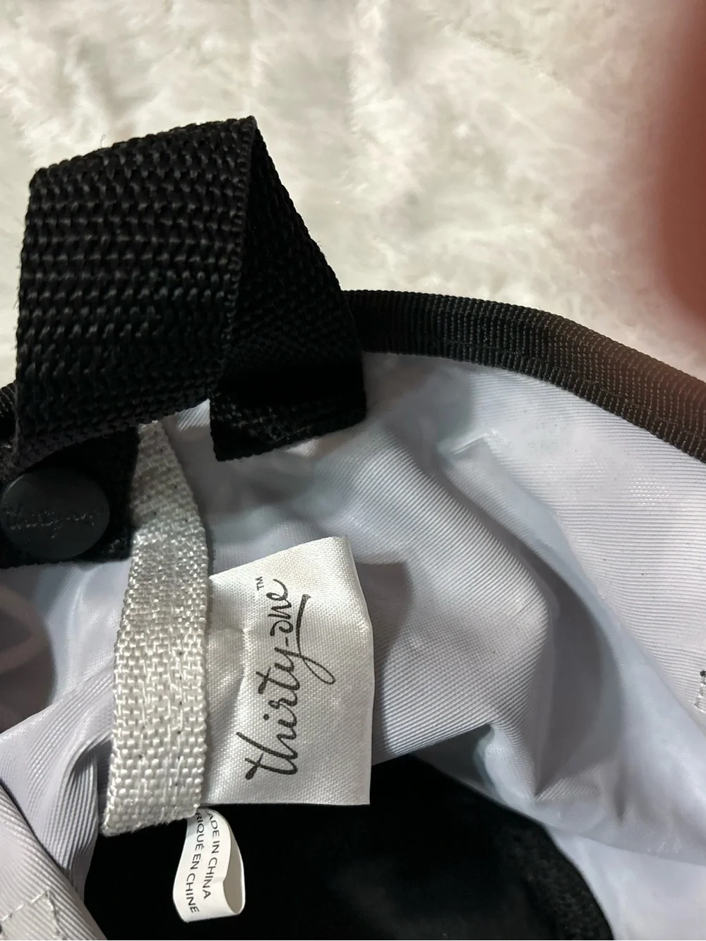 Thirty-One Oh Snap Bin in Playful Parade Black/White Paisley Retired